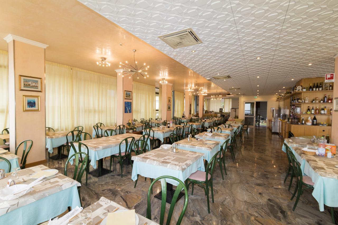 Hotel Marco Polo Bellaria-Igea Marina Exterior foto