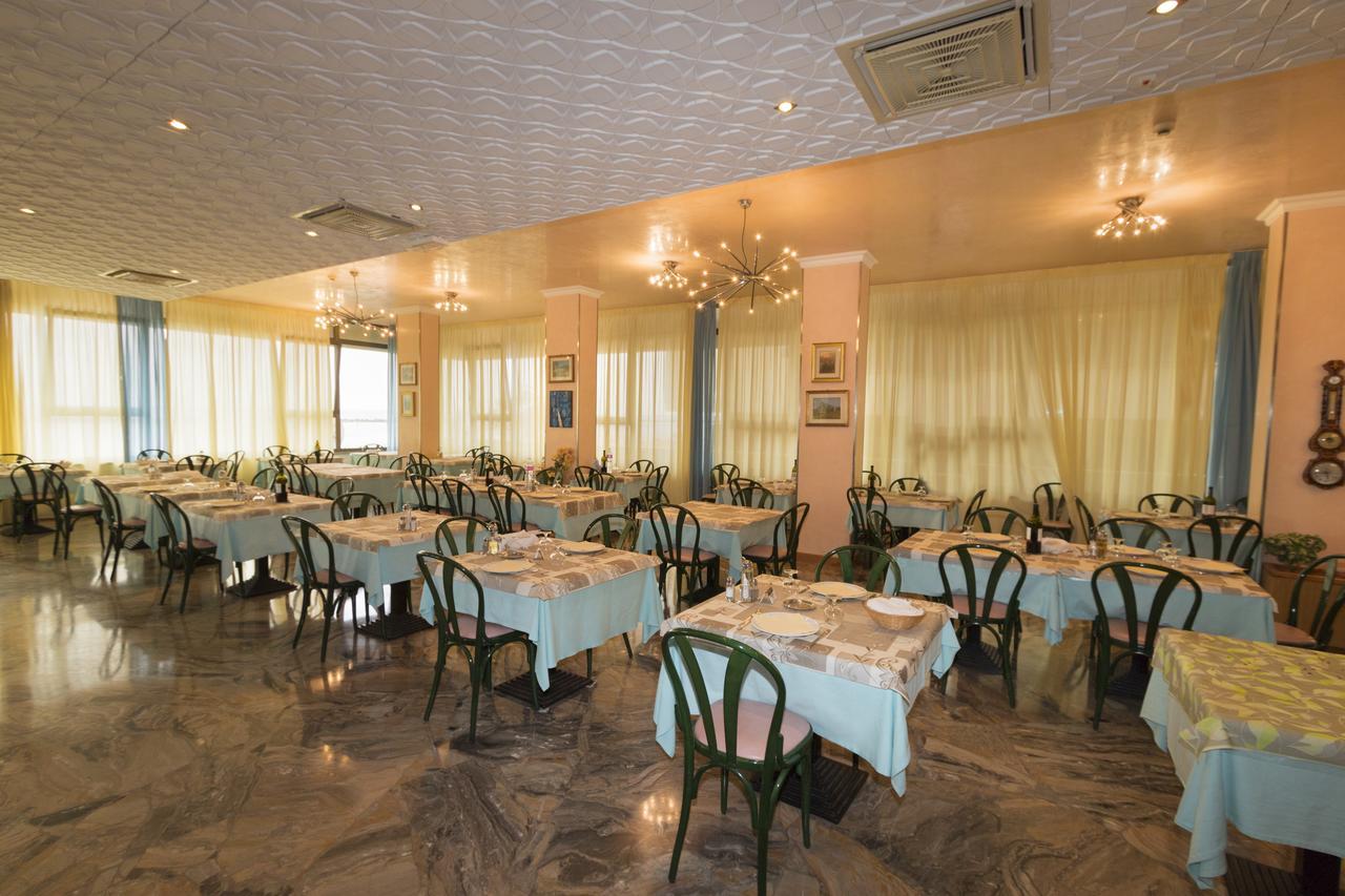 Hotel Marco Polo Bellaria-Igea Marina Exterior foto